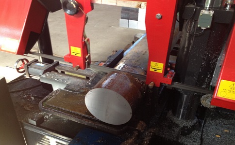 习水卧式带锯床加工时出现明显振荡如何排查？